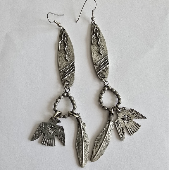 Vintage earrings Southwestern style silver tone feather thunderbird statement - Picture 1 of 11